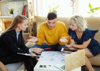 Estate Agents and Proactive Client Services: Going Above and Beyond