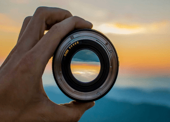 Navigating the B2B marketing landscape: projections and strategies for 2024