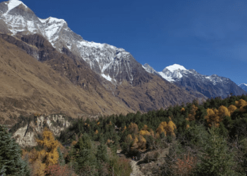 Gokyo to Everest: A Himalayan Travel of a Lifetime: